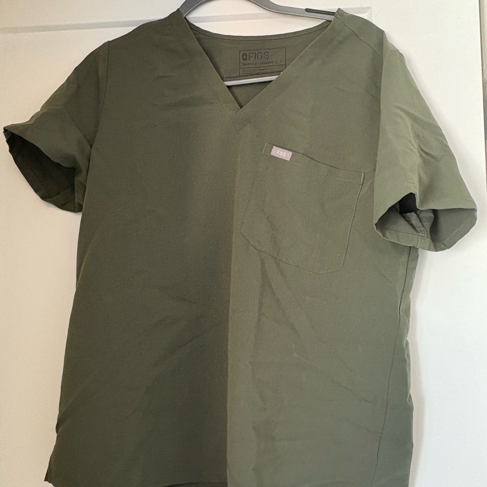 Figs Green Short Sleeve Scrub Top V-Neck